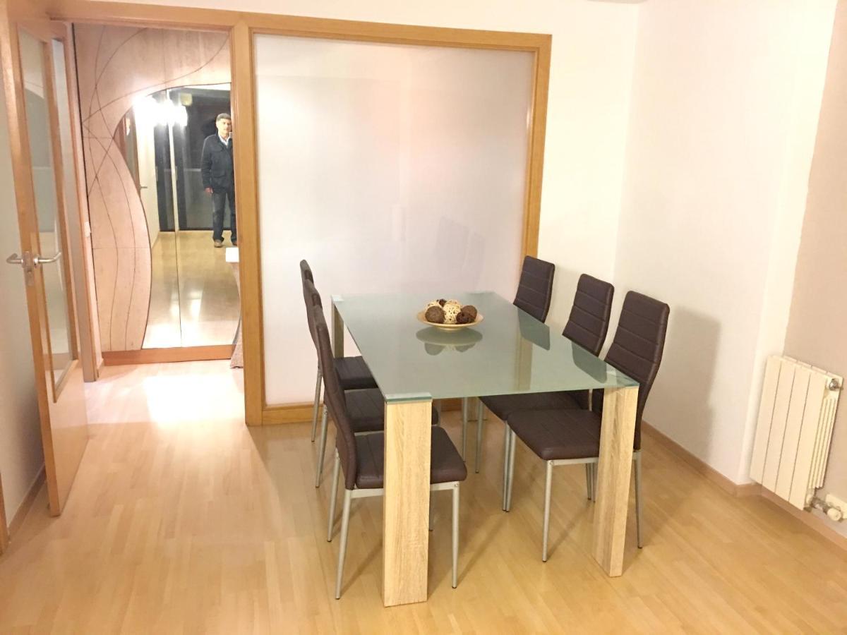 Spacious Apartment In Terrassa With Shared Pool 85 M² Zewnętrze zdjęcie