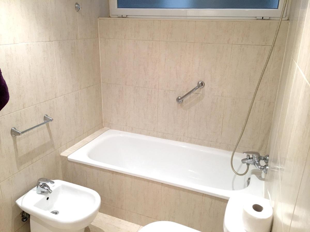 Spacious Apartment In Terrassa With Shared Pool 85 M² Zewnętrze zdjęcie