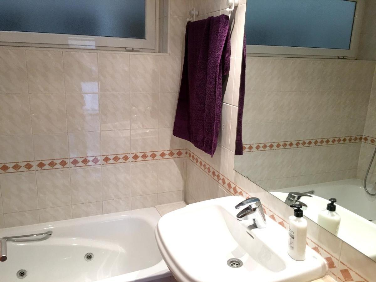 Spacious Apartment In Terrassa With Shared Pool 85 M² Zewnętrze zdjęcie