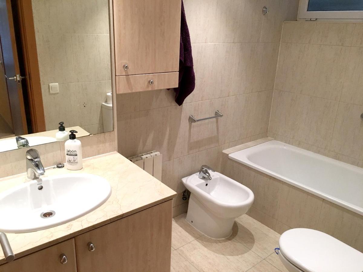 Spacious Apartment In Terrassa With Shared Pool 85 M² Zewnętrze zdjęcie