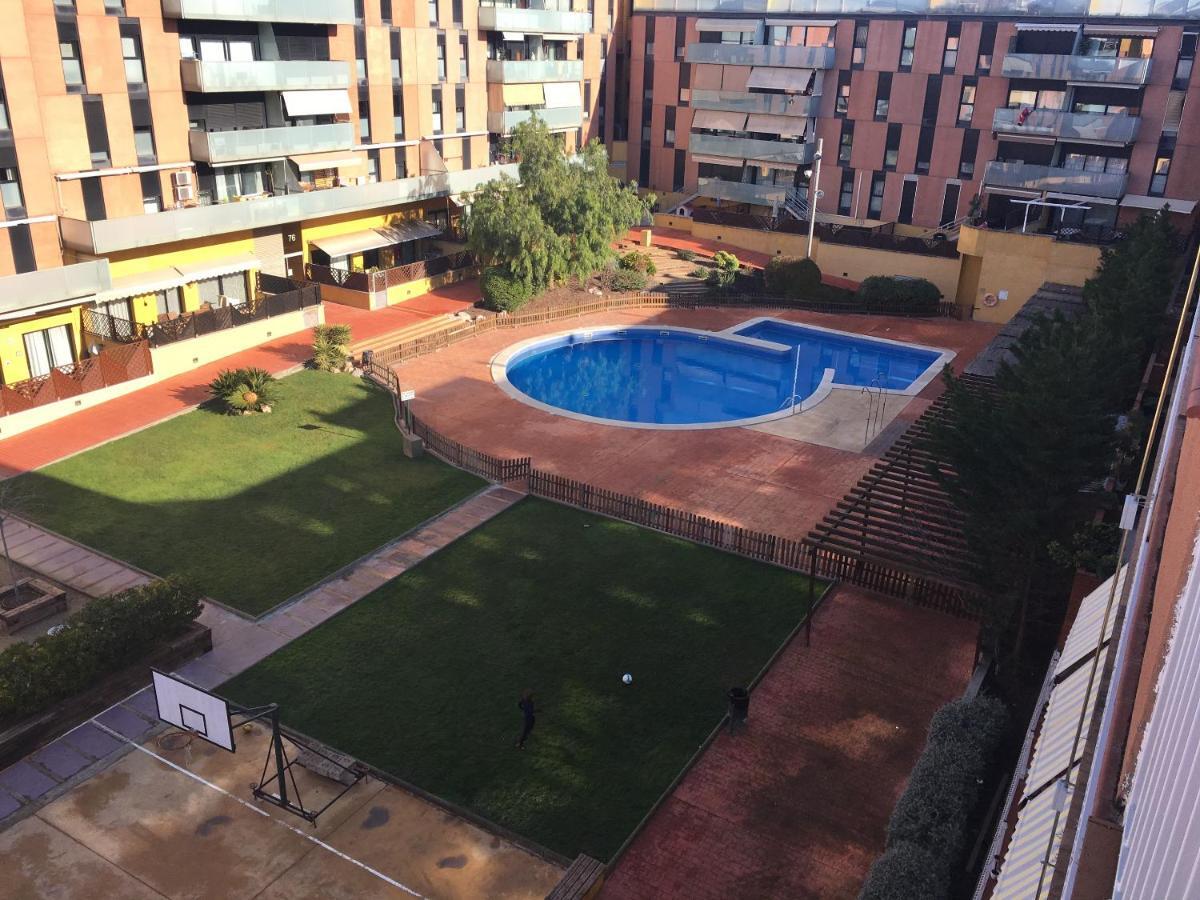 Spacious Apartment In Terrassa With Shared Pool 85 M² Zewnętrze zdjęcie